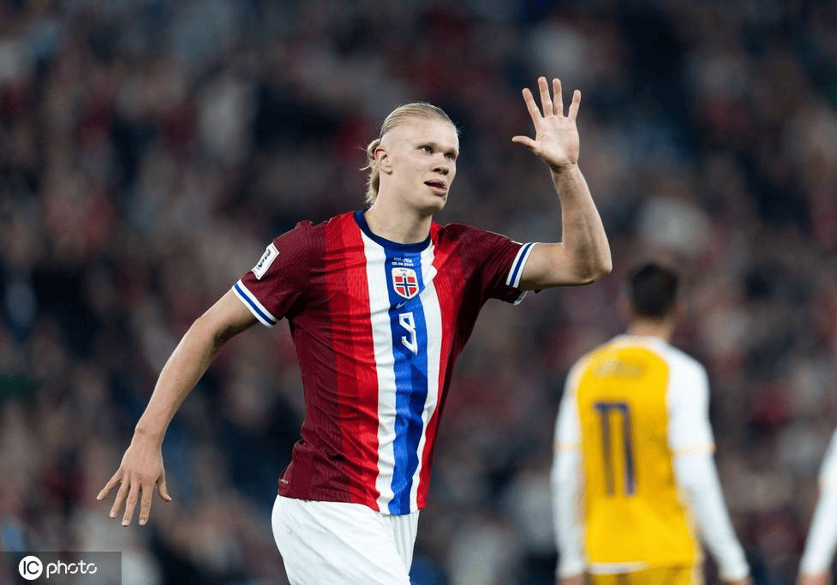 开云体育-关于哈兰德迎来五赛季高光表现，DWG球迷沸腾！的信息